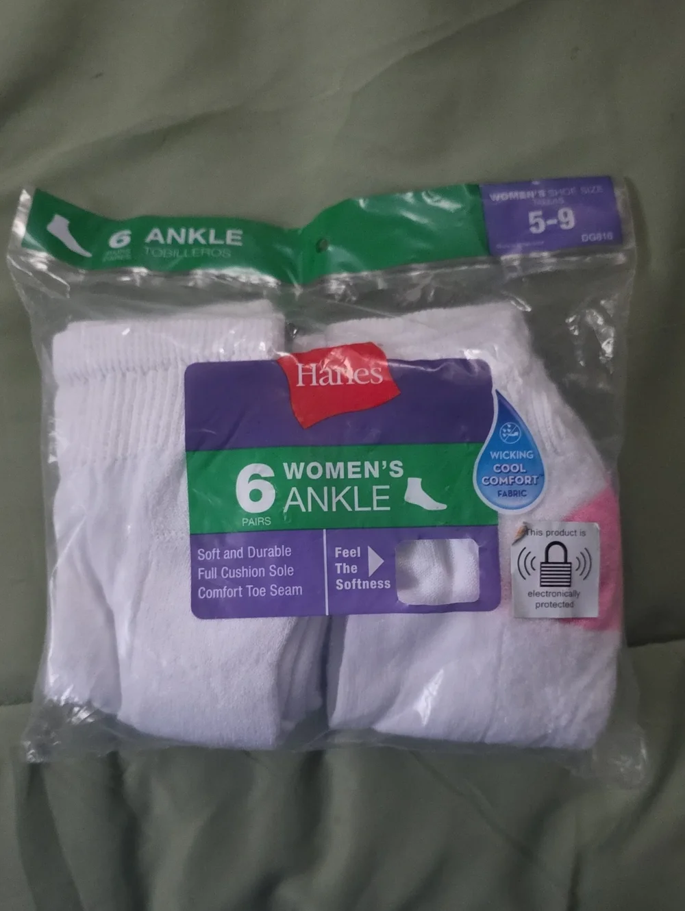 Hanes Women's White Ankle Socks 6-Pack